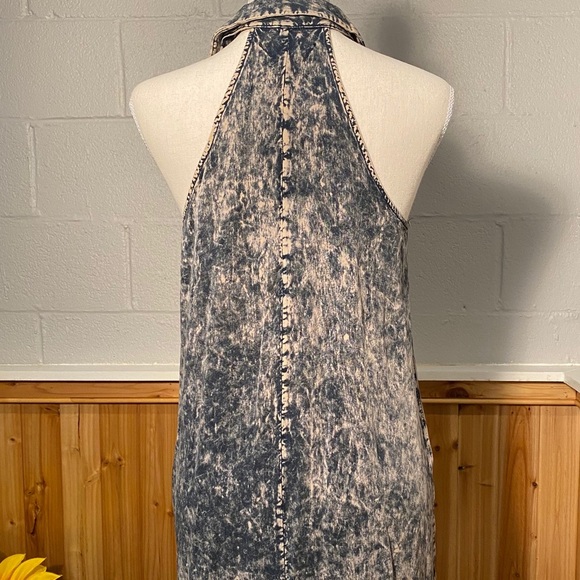 Lue Sleeves Distressed Blue Denim look Button Down Top Size Small - Picture 5 of 9